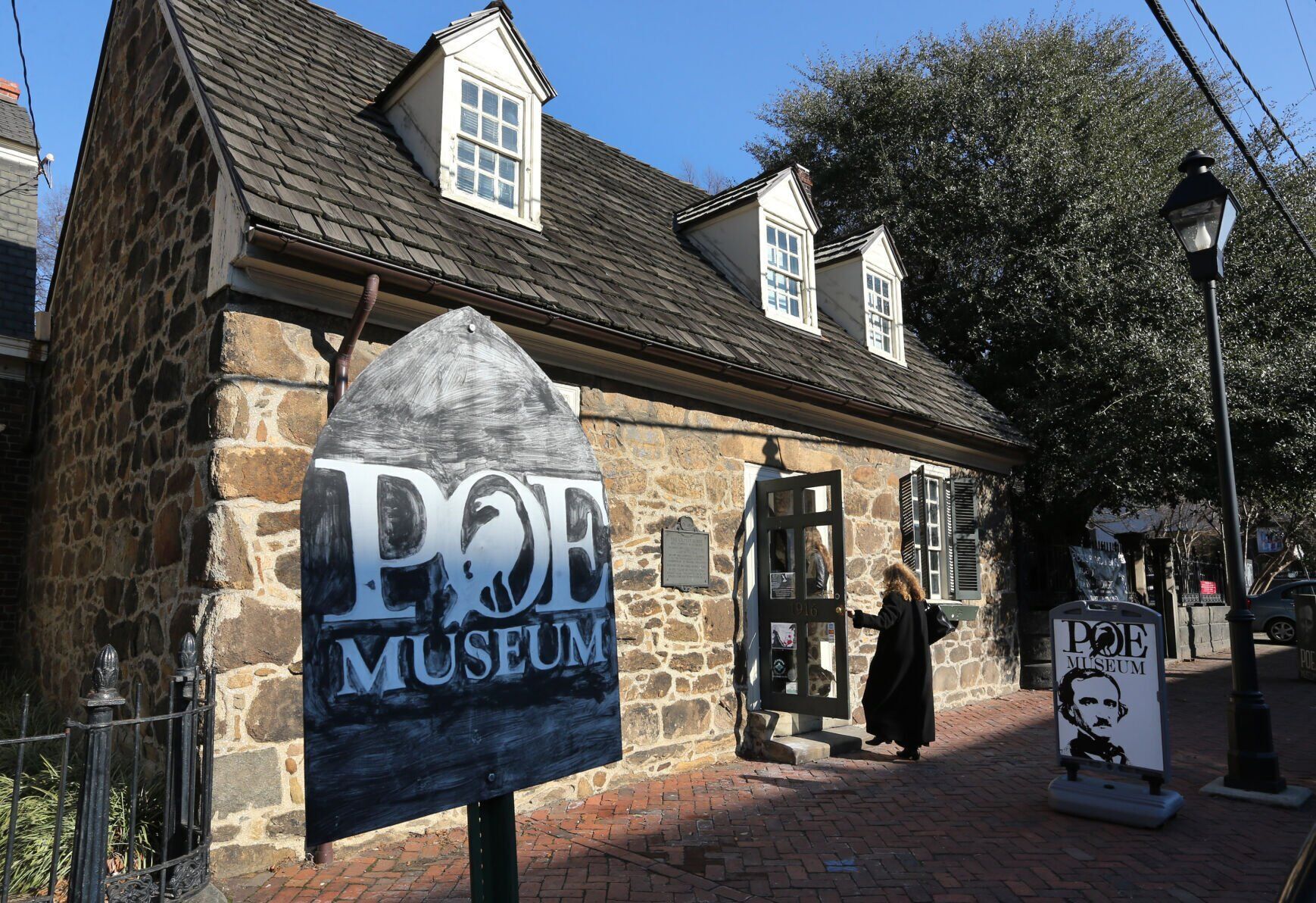 Unhappy Hour at the Poe